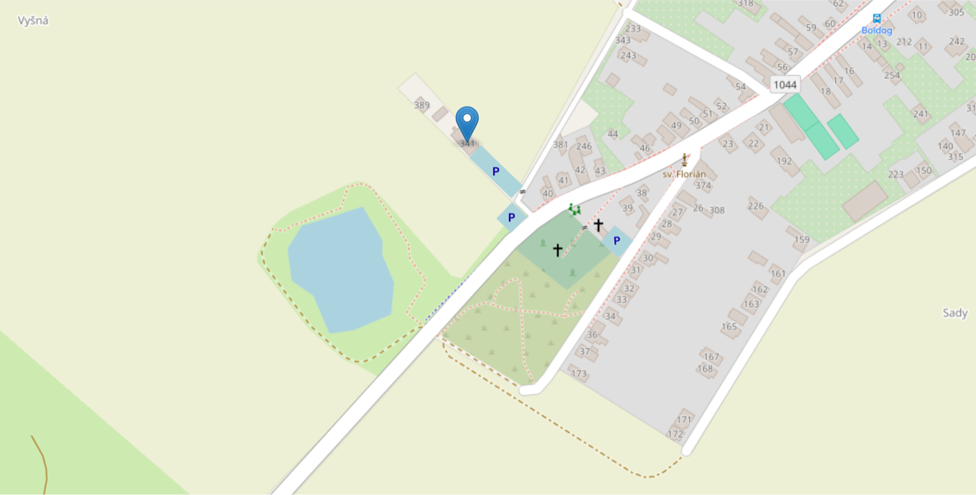 Mapa parkovania pri FitArm — parkovisko pri hale, pri cintoríne a pri jazere v Boldogu
